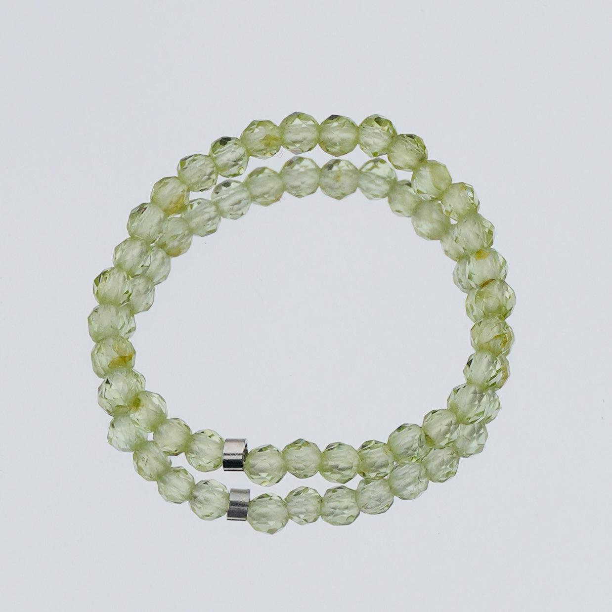 peridot ring (august birthstone)