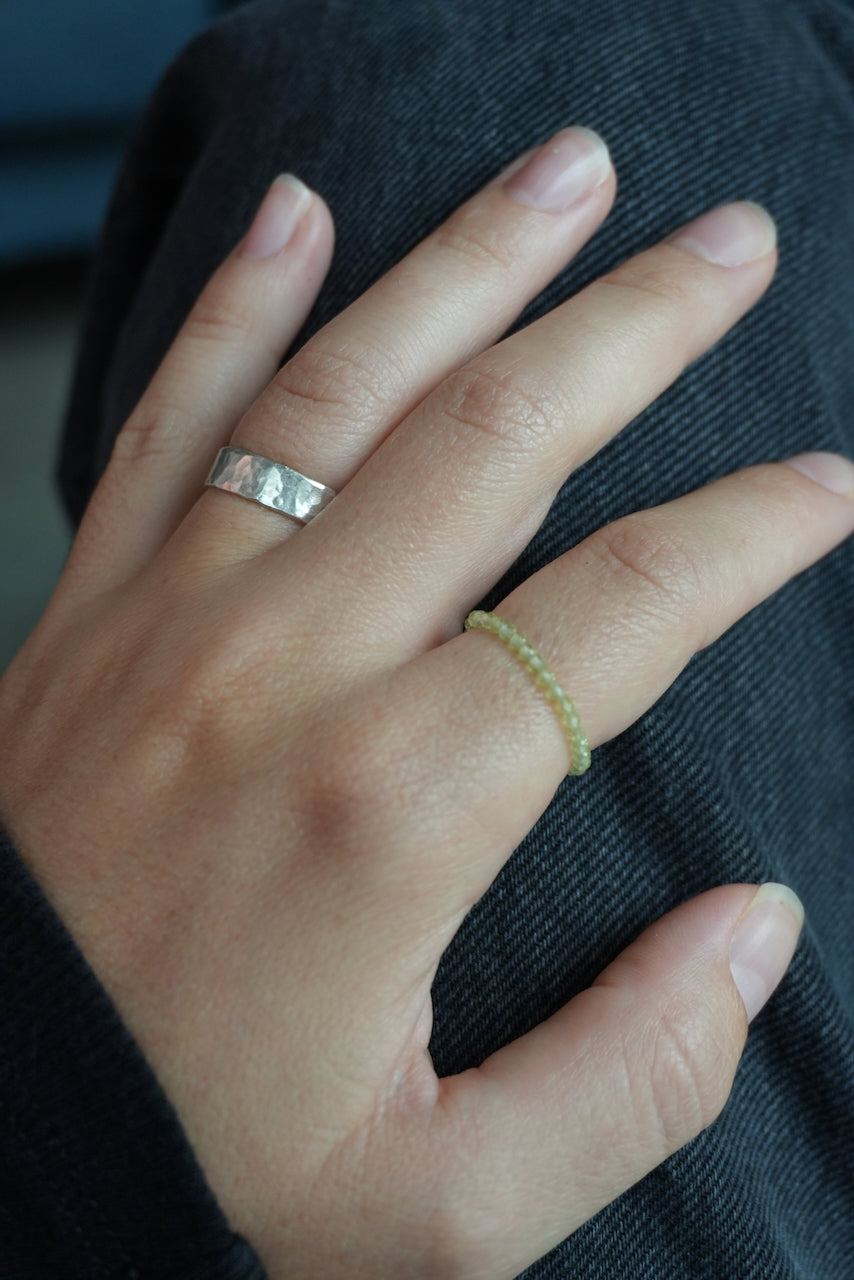 peridot ring (august birthstone)