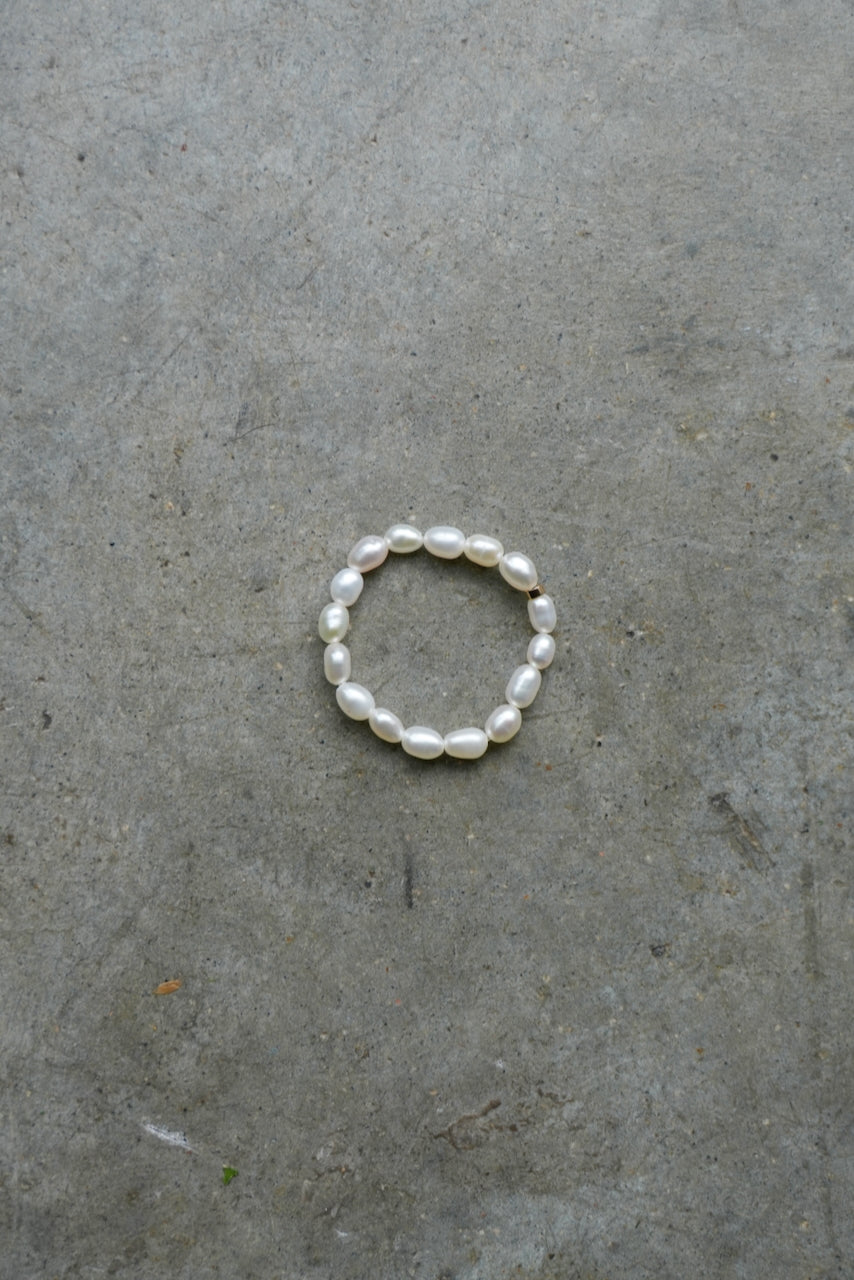 puffy pearl ring